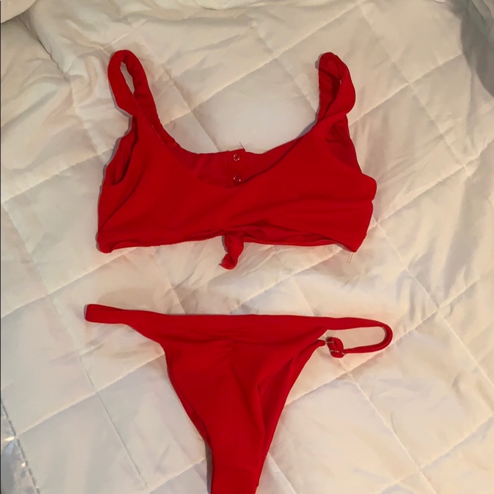 Bikini never worn - Picture 2 of 3